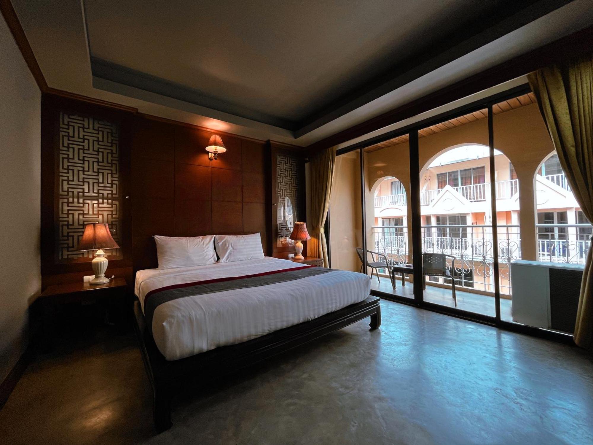 Grand Orlov Apart Hotel Patong Exterior photo